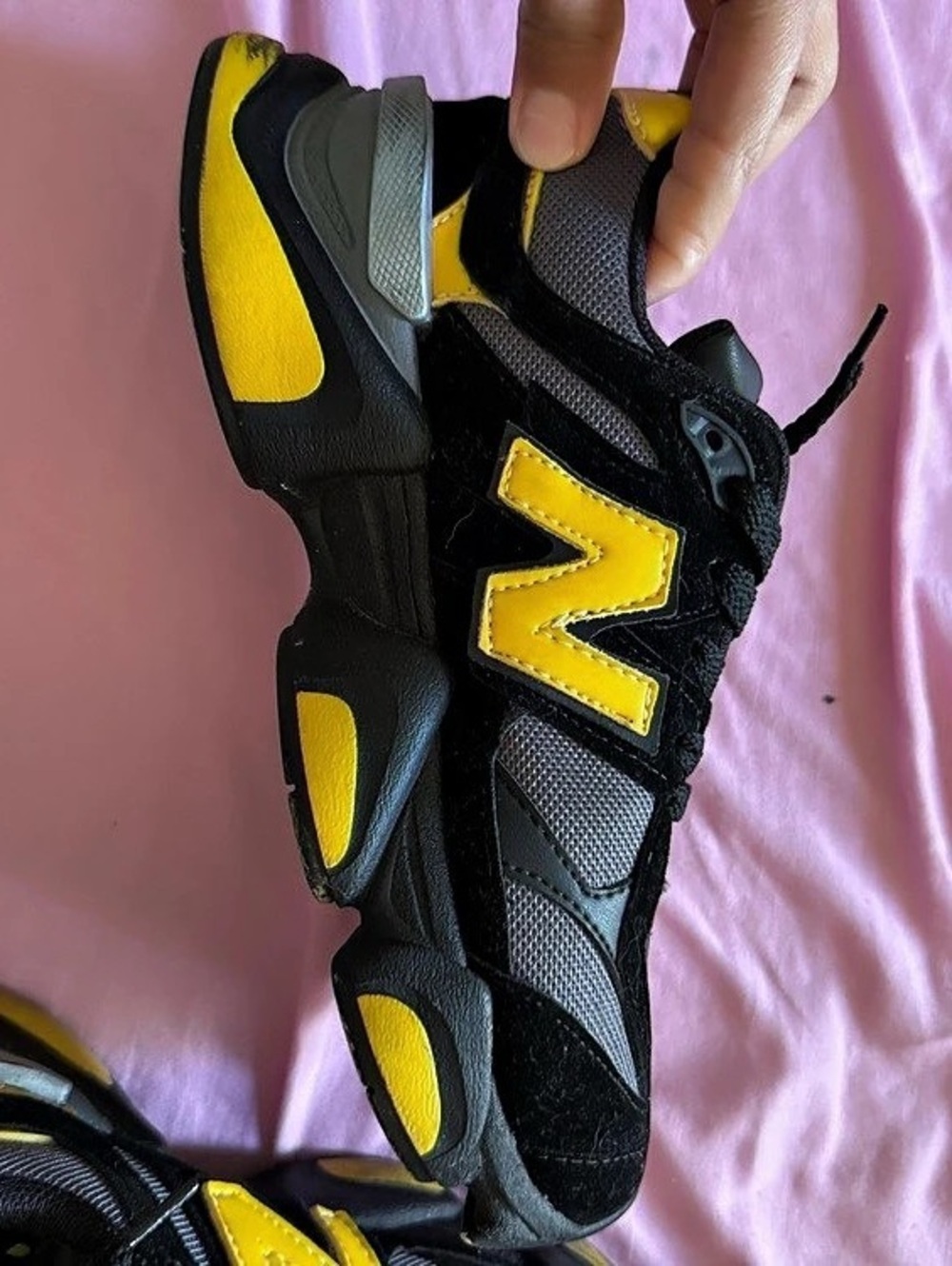 New Balance 608 Women's Sneakers Black & Yellow US 6.5